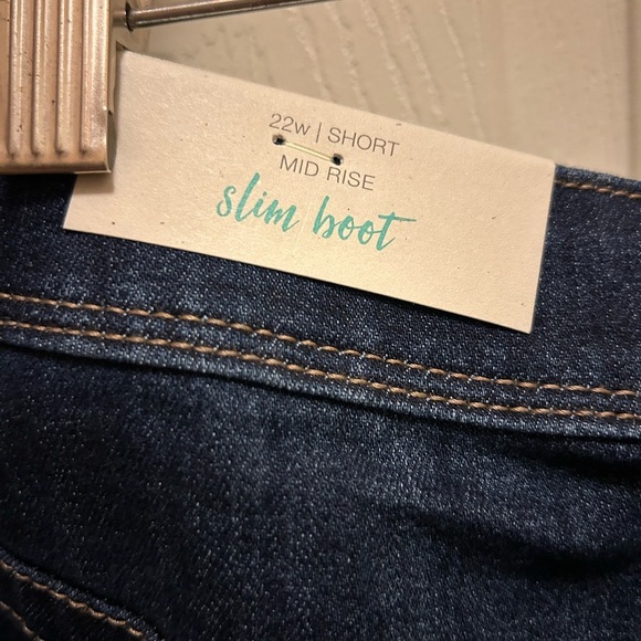 Maurice’s Woman’s Jeans Sz. 22W Short Mid Rise Slim Boot Denim Flex NWT - Picture 12 of 13